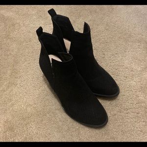 Just Fab Black Ankle Booties sz 10